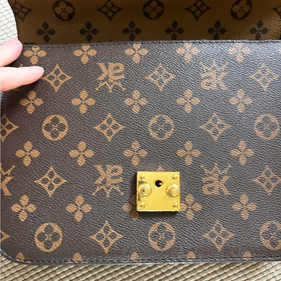 Brown and Black Messenger Bag with Iconic Monogram Design - Picture 3 of 7